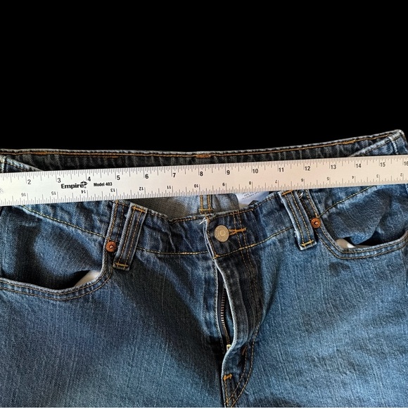 Levi's Classic Blue Wide Leg Jeans - Picture 3 of 6